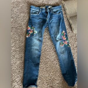 Anthropologie flower stitched jeans